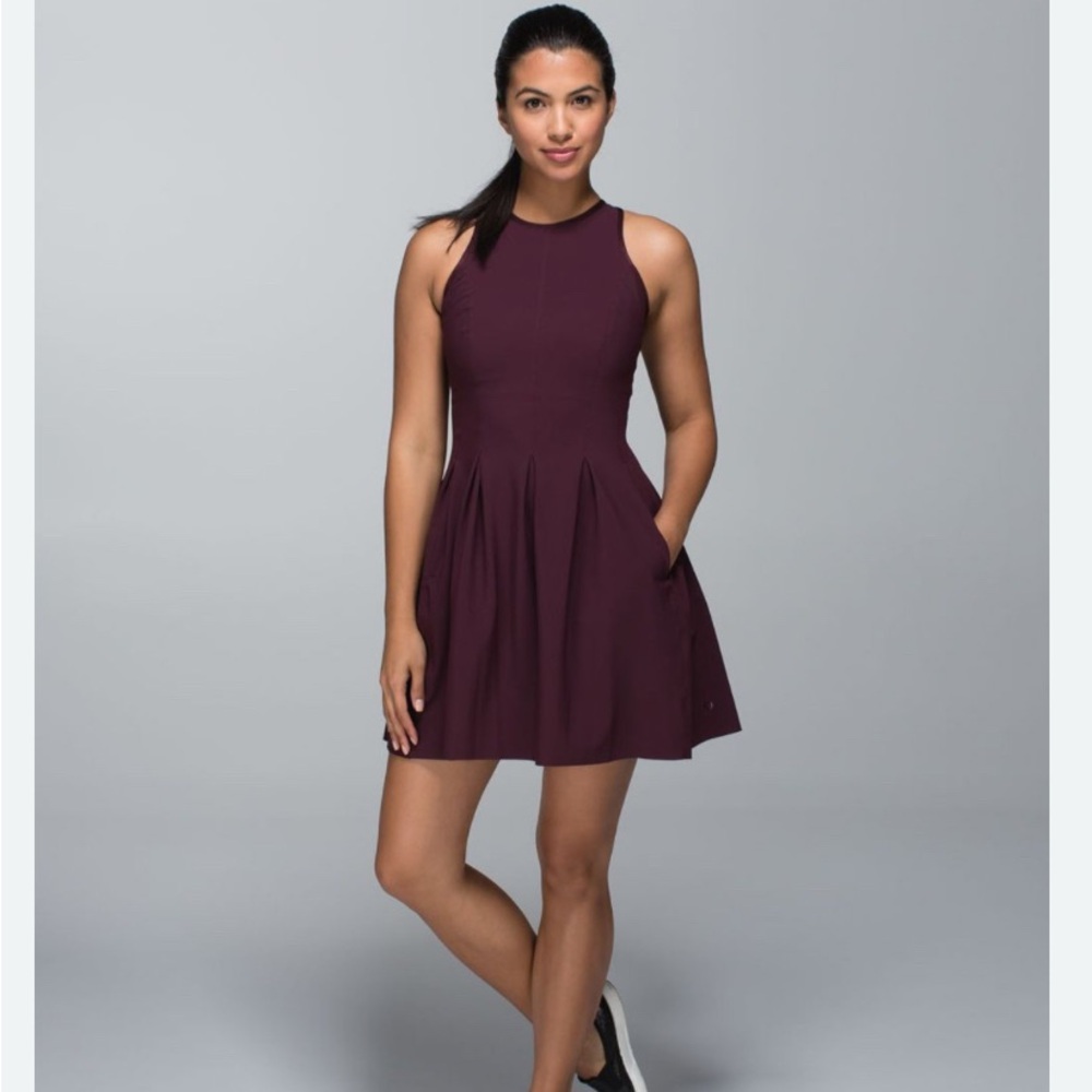 Lululemon Here to There dress size 6